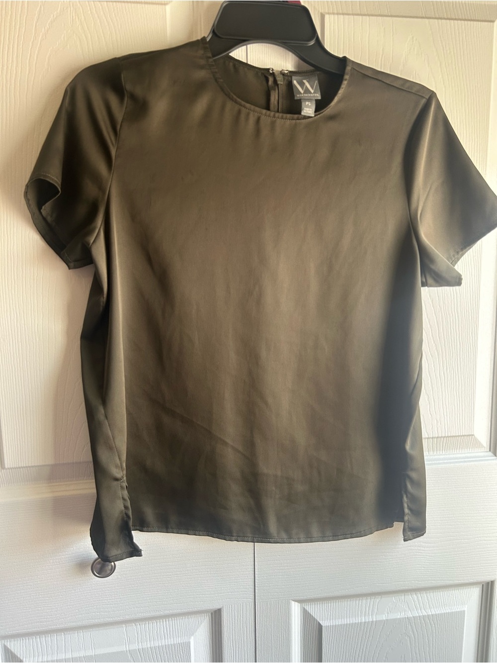 Worthington Petite Small Satin Blouse - Olive Green Shortโ Sleeve Top โจ